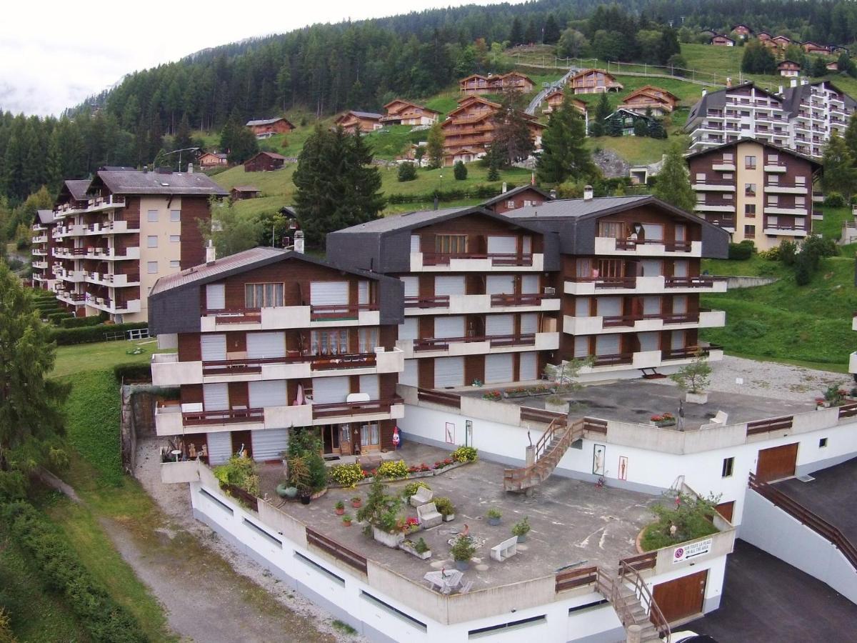 Apartment Only Approx 60M From The Ski Lift لا تزوماز الغرفة الصورة